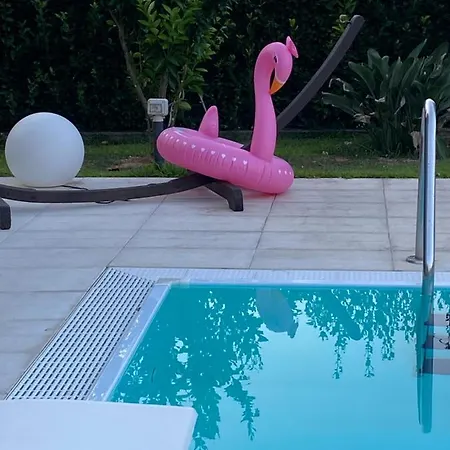 Casa Pietra Del Sole لوكا